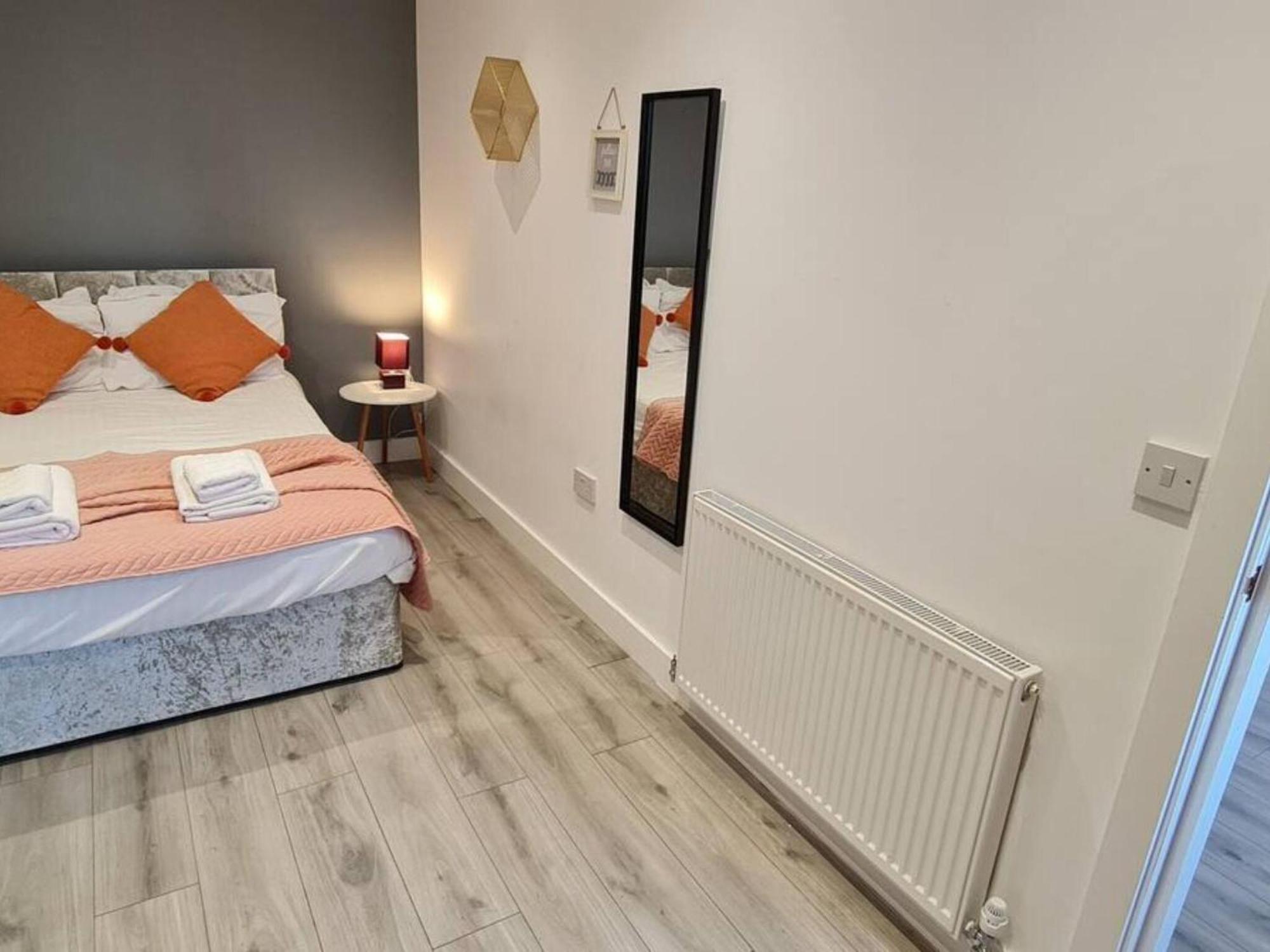The Ecclesian Deluxe Apartments Near Trafford Centre Eccles Train Station Manchester Exterior foto